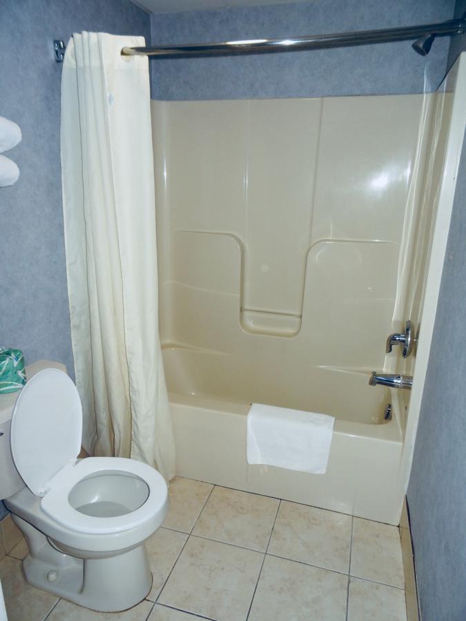 Village Inn & Suites - Smithville Ngoại thất bức ảnh